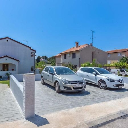 Lili Apartment Porec Exterior photo