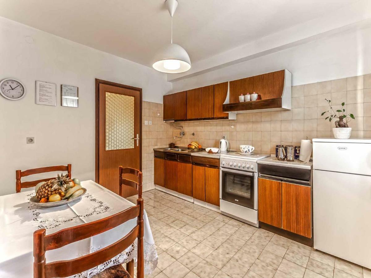 Lili Apartment Porec Exterior photo